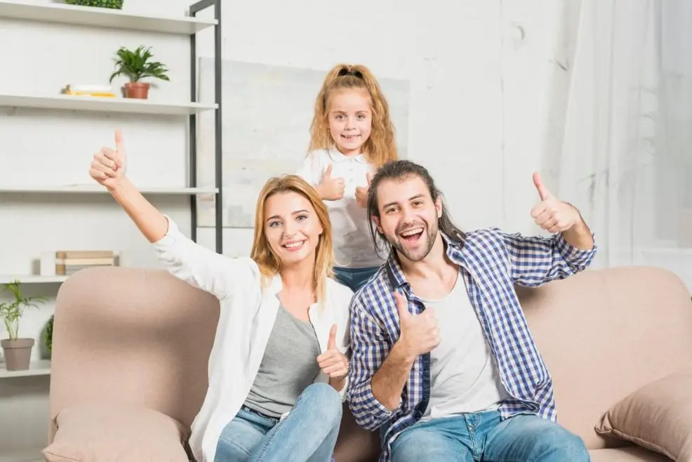 family-portrait-sofa img