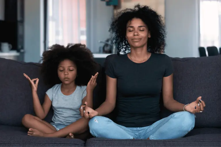 mother-daughter-relaxing-dental-anxiety-tips-art-science-family-dentistry-woodbury