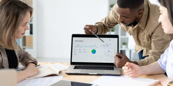 Reporting marketing statistics at meeting Reporting marketing statistics at meeting