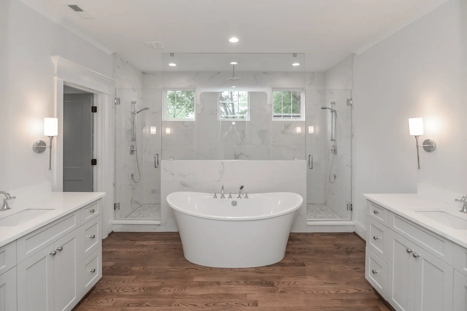 Bathroom Flooring Upgrades for a Spa-Like Feel: Luxury Design Ideas and Tips