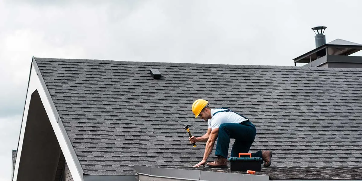 roof repair vs replacement
