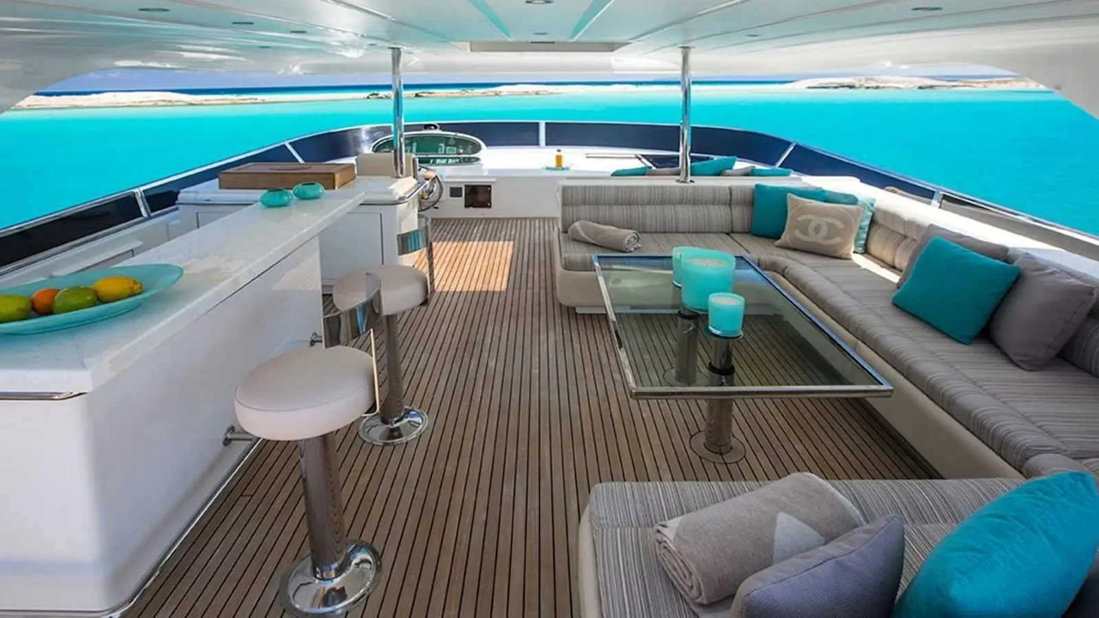 Zeta 100 yacht aft deck seating with teak flooring in Dubai