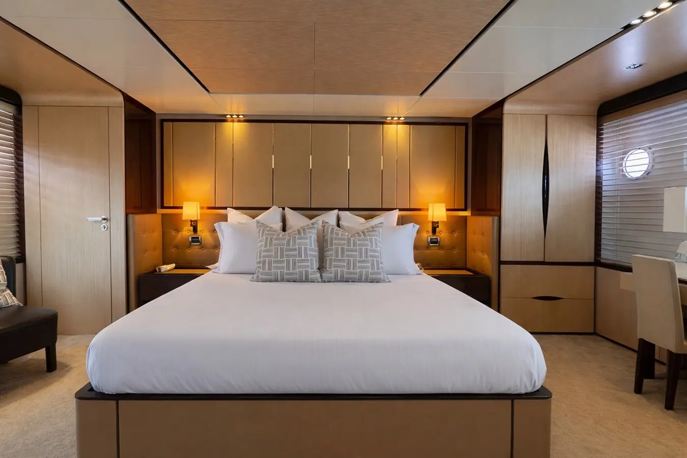 Azimut 88 master cabin, forward-facing view with vanity desk