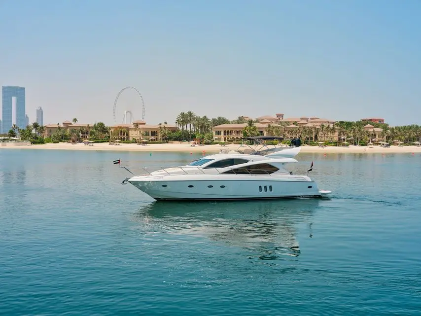 Top 5 Most Beautiful Dubai Beaches to Visit When Renting a Yacht