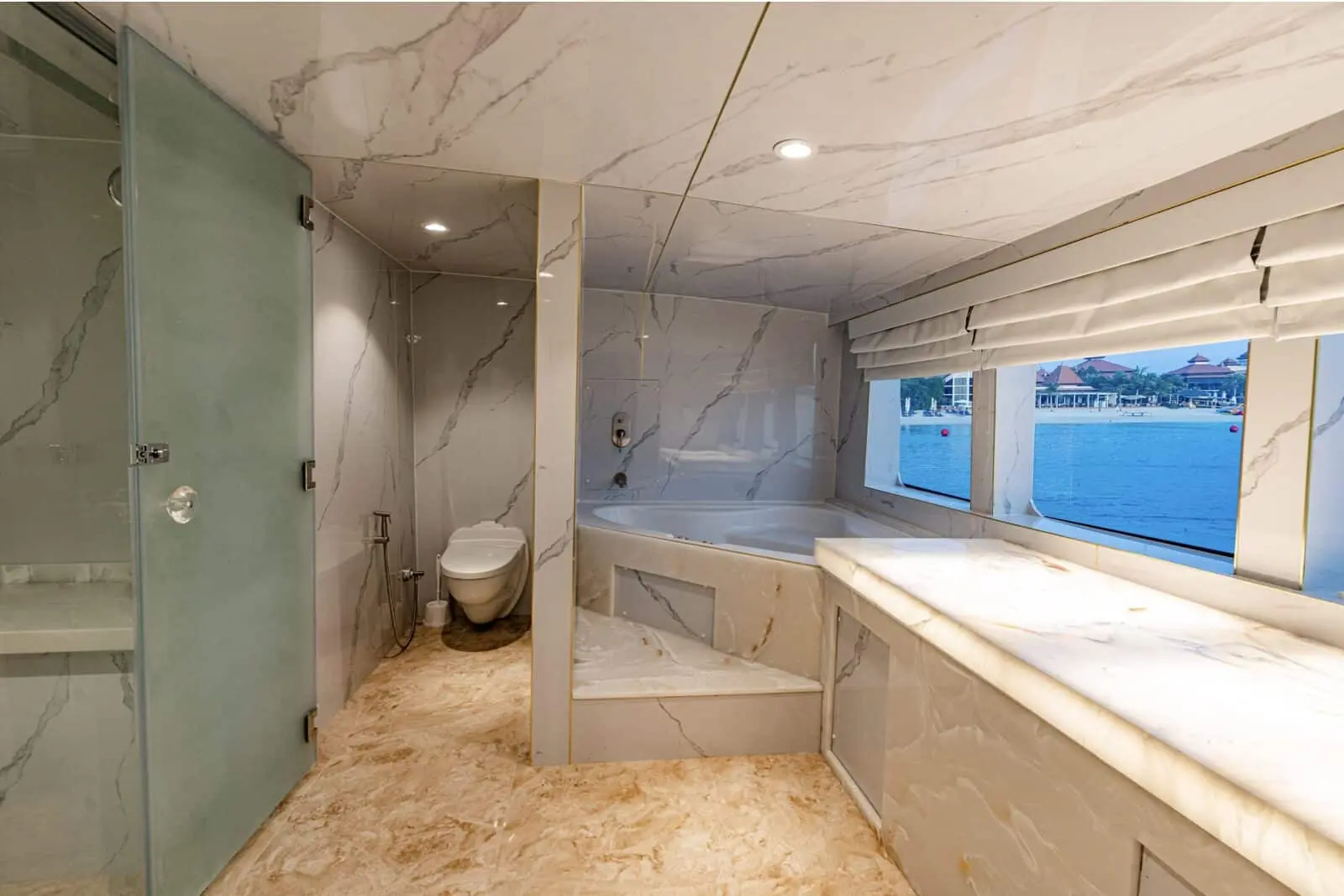 Finesse yacht bathroom