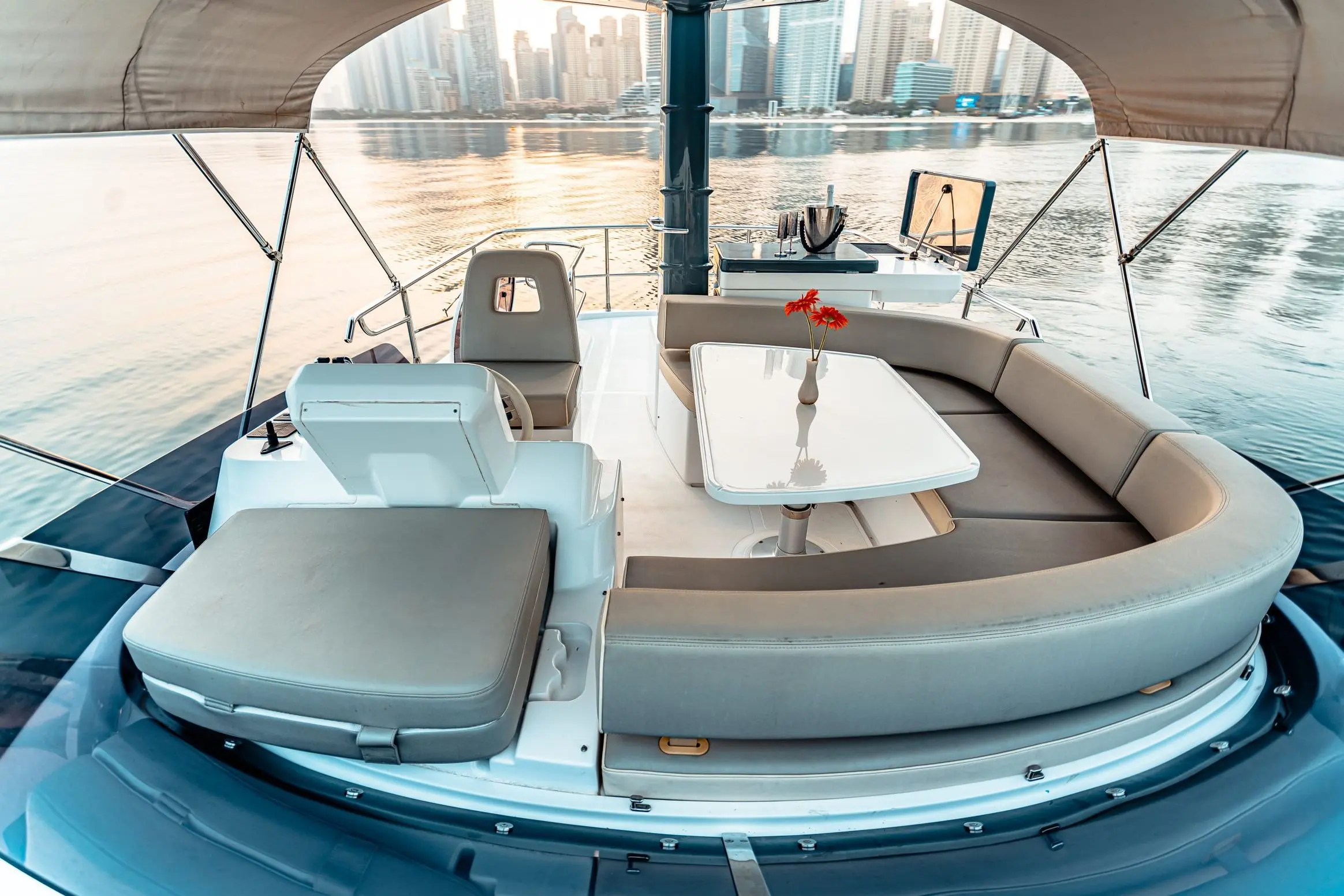 Azimut 50 Migueria yacht circular lounge seating area