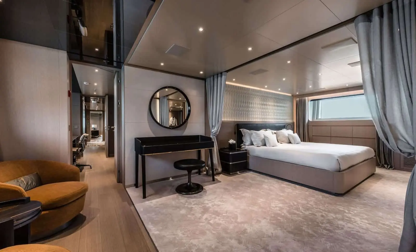 Tankoa S501 full-beam master suite on main deck, shipyard