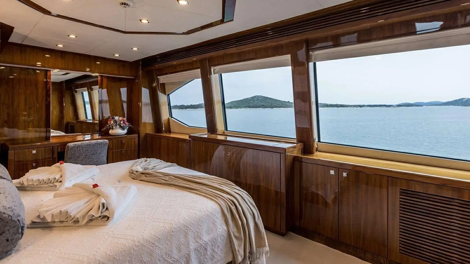 Sunseeker 37M VIP cabin with panoramic windows over the water