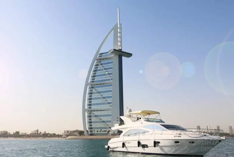 Why the Winter is a Great Time for Yacht Charter