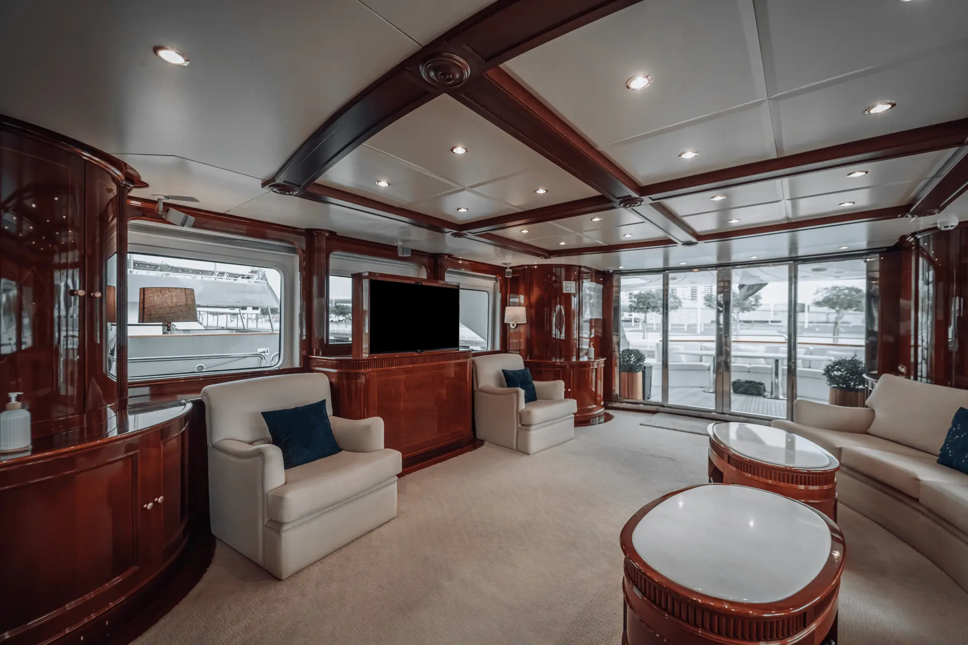 Royal Mirage yacht luxury salon seating area