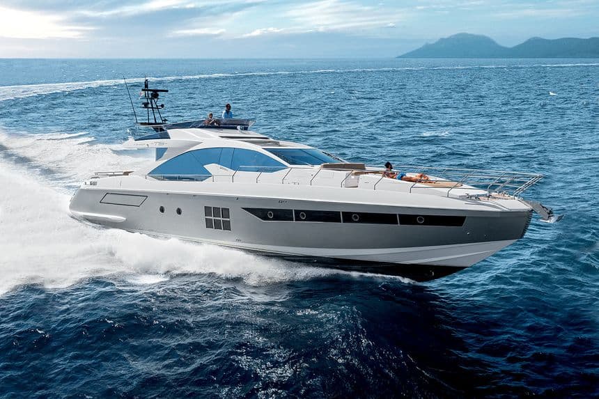 Azimut 77S stern quarter view running at speed — shipyard photo