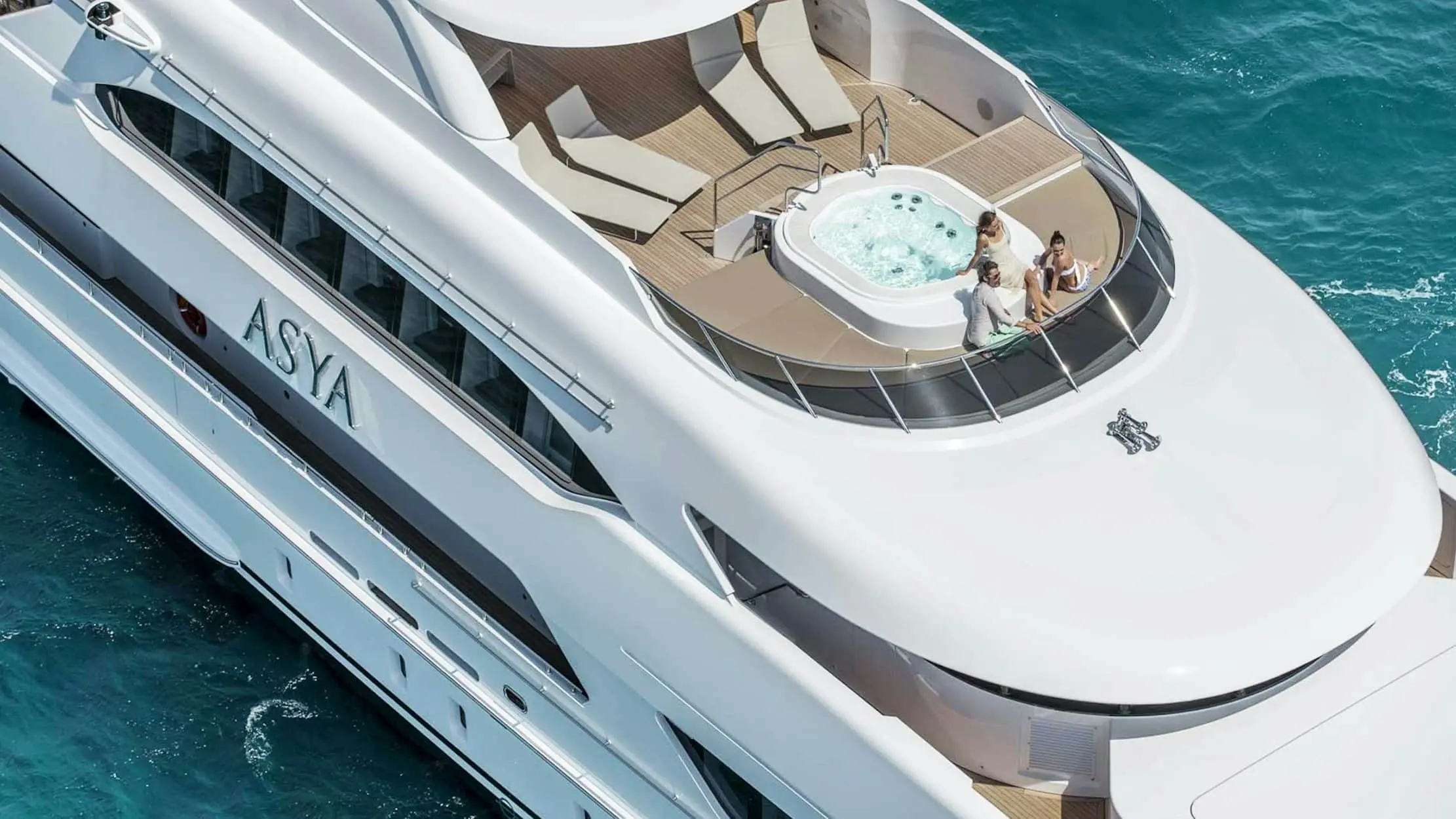 Architectural design and deck details of Sofiya 153 yacht