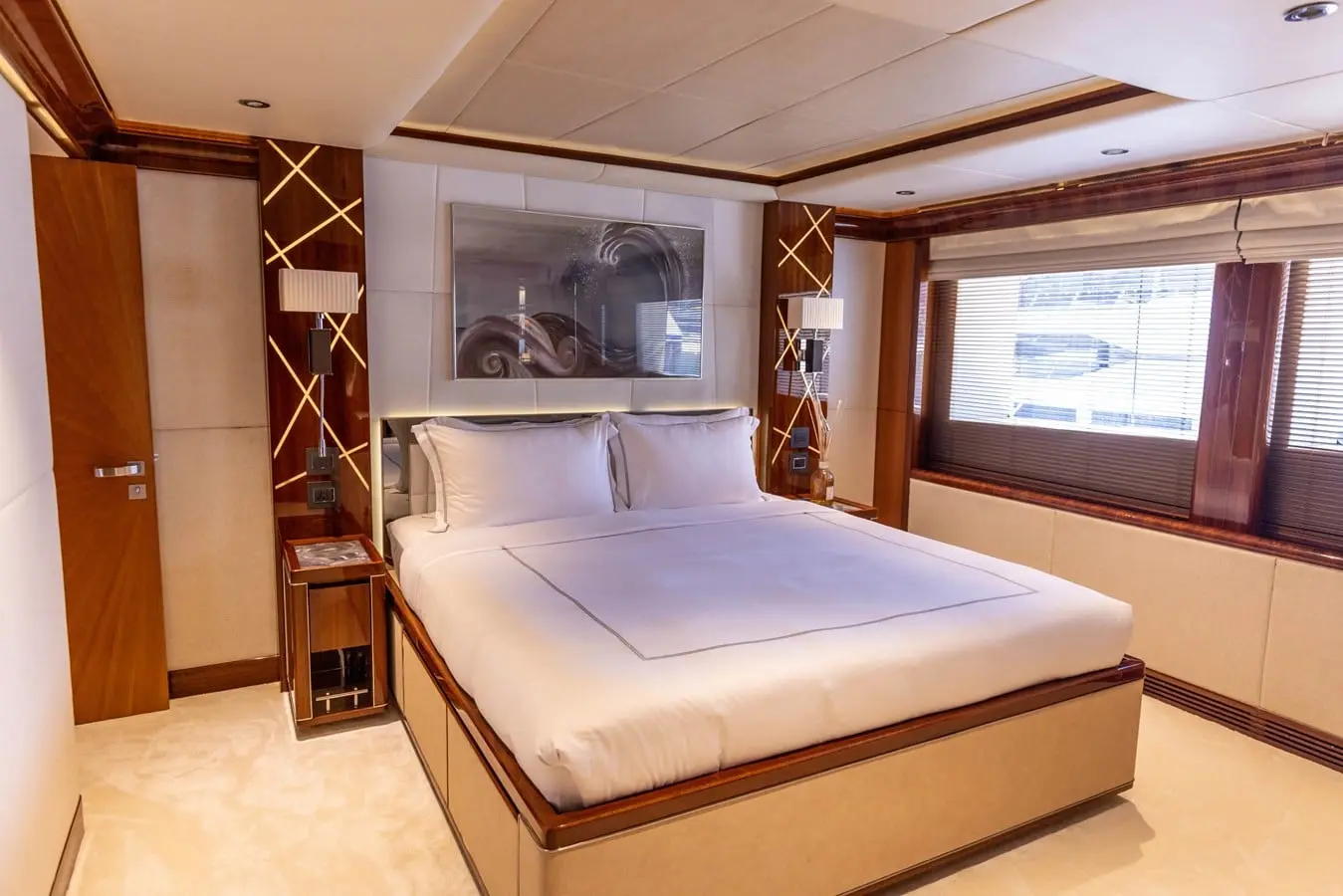 Majesty 155 VIP double cabin, broker photo