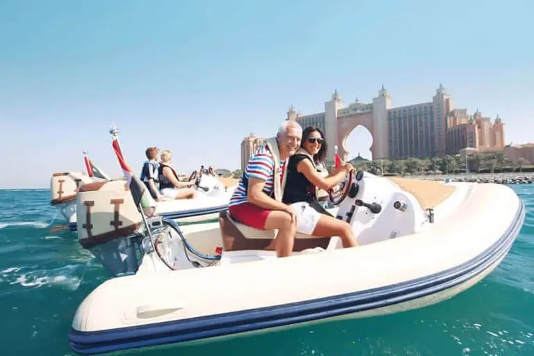 Self-Driving Boats in Dubai: How They Work, Routes & Safety (A Complete Guide)