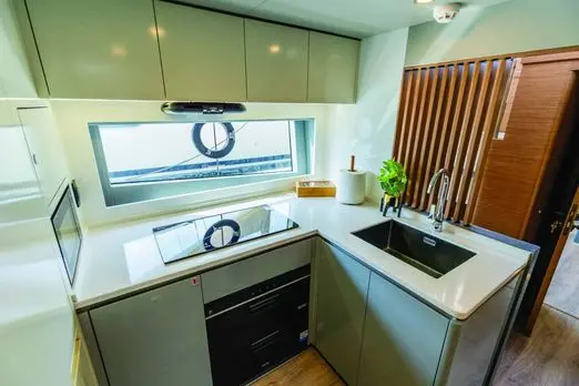 Eva 65 yacht rental Dubai photo 3
