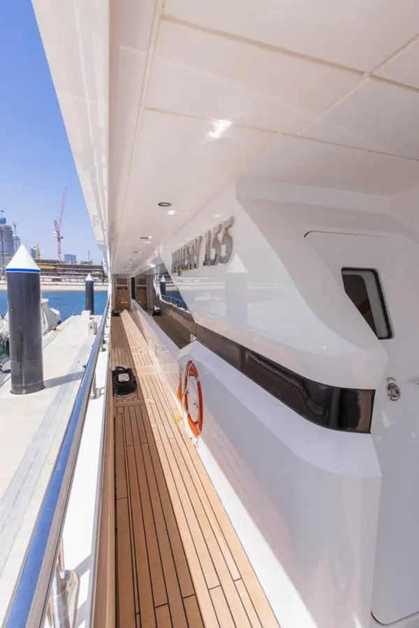 Majesty 155 side deck with model lettering, broker photo