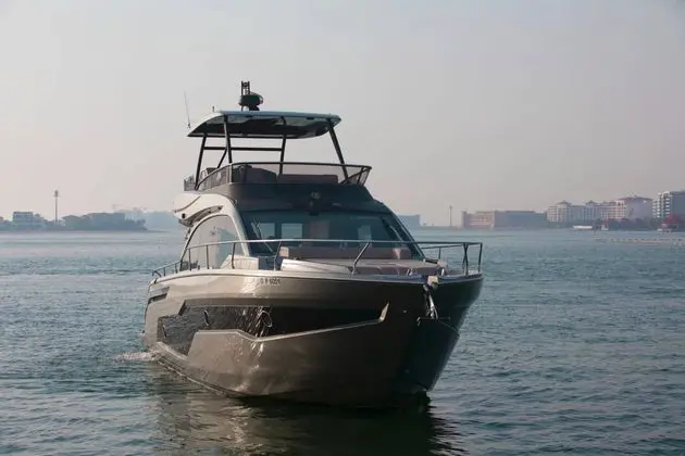 Cranchi 52 Evoluzione bow view at anchor off the Dubai coast