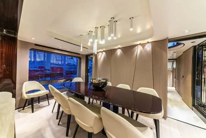 Azimut Grande 27M interior dining area, broker photo