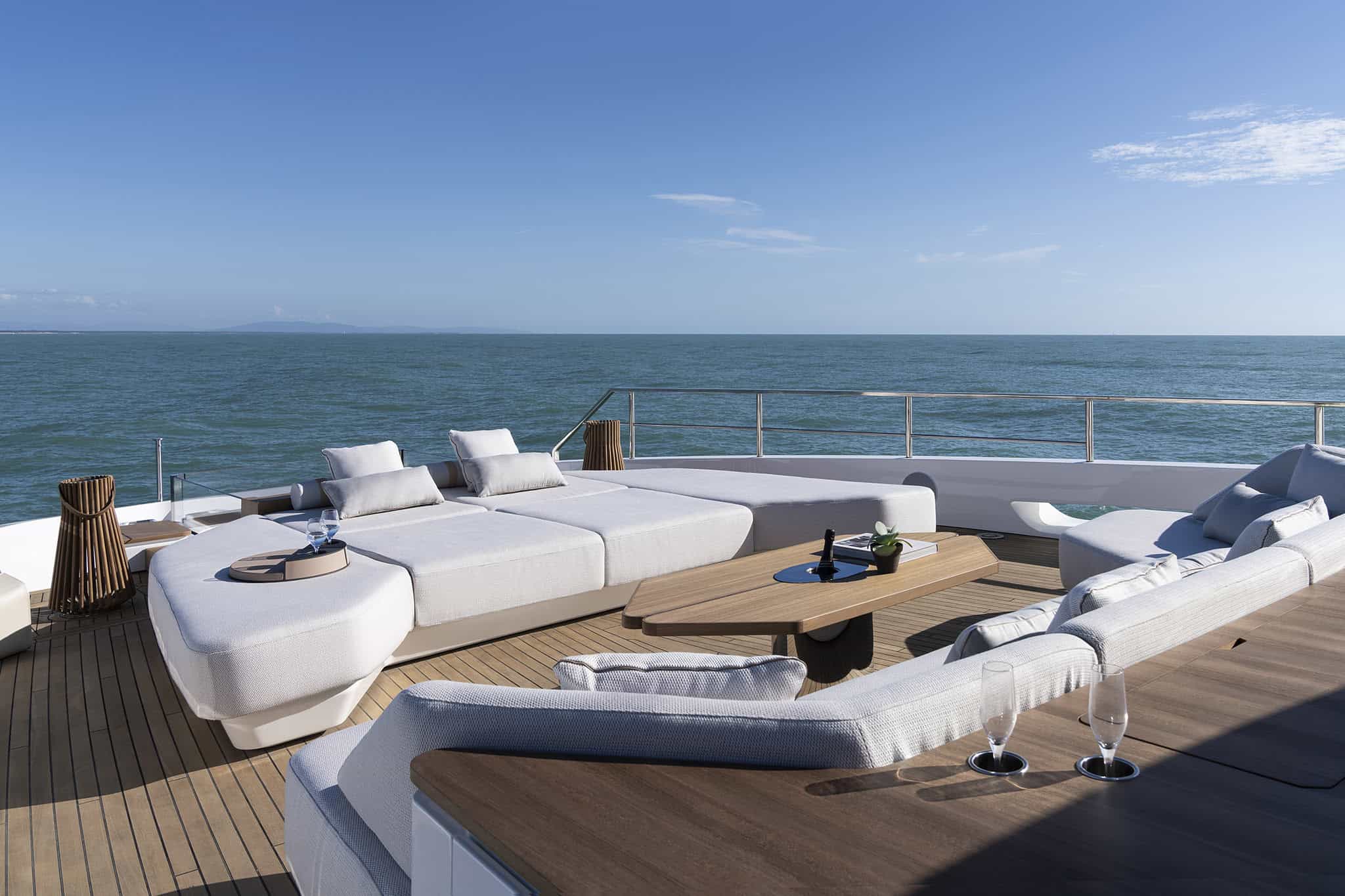 Azimut Grande 36M bow lounge seating, shipyard photo