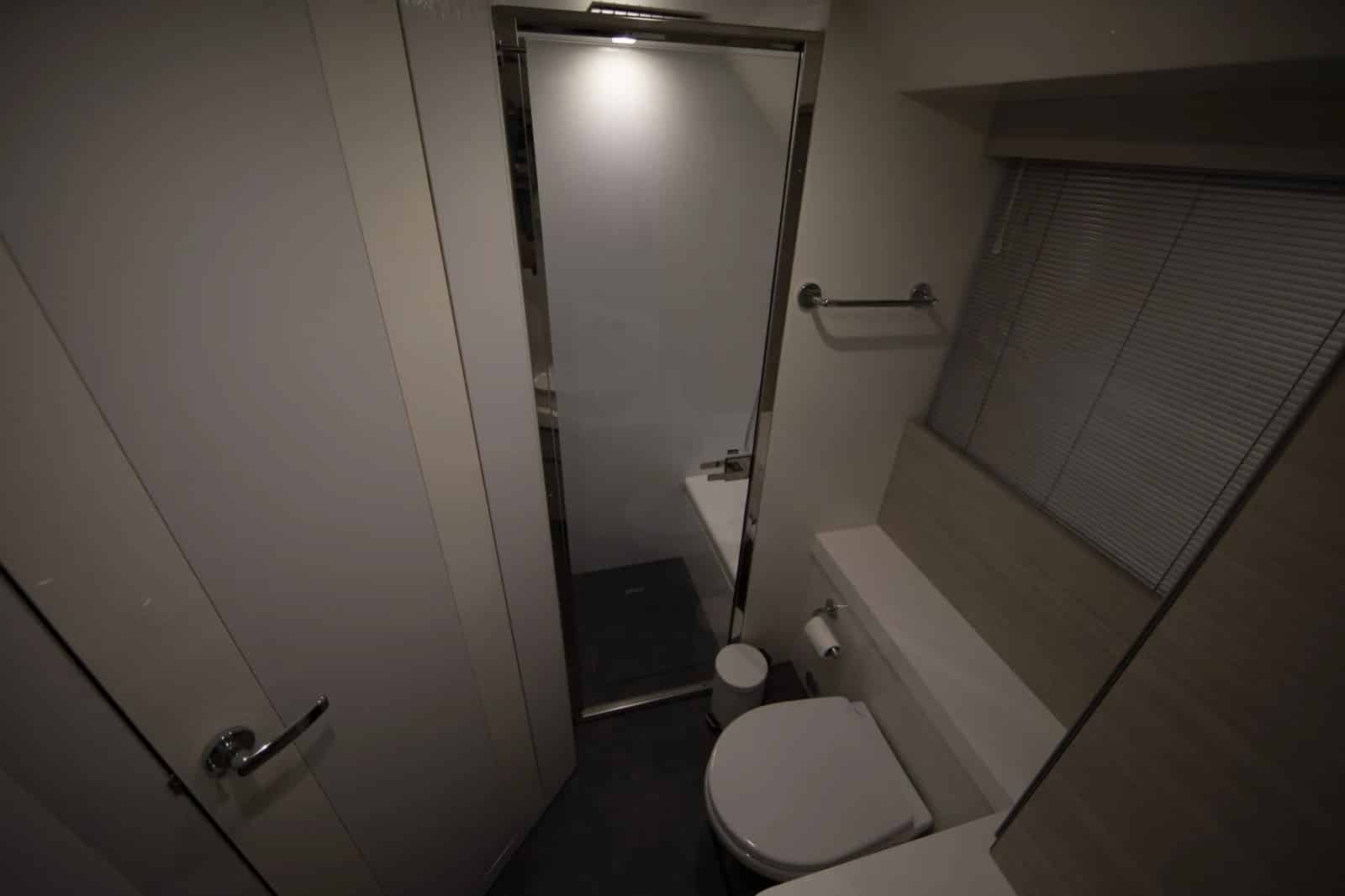 Cranchi 52 Evoluzione second guest head with walk-in shower