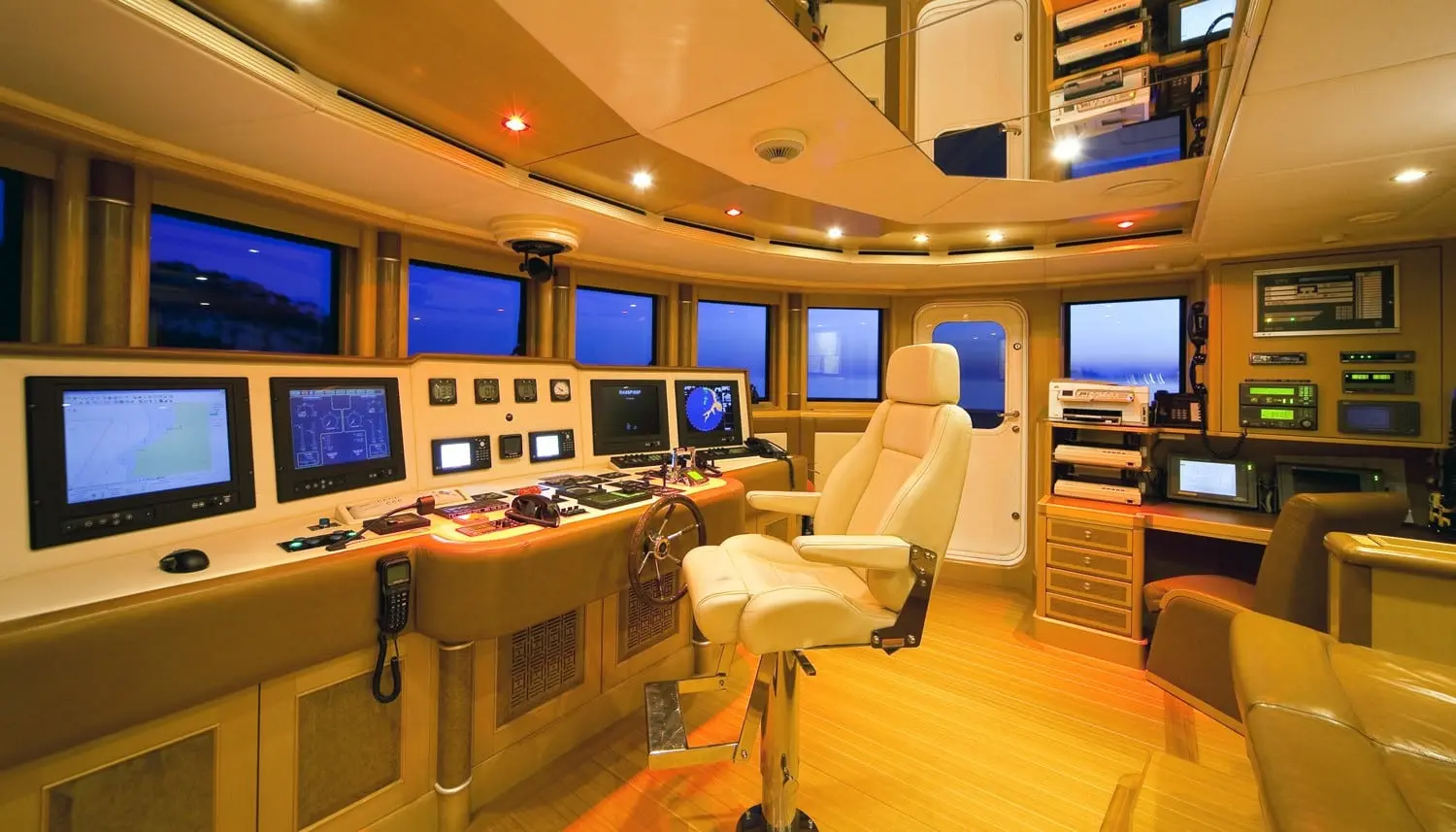 Athena 170 yacht bridge with advanced navigation controls