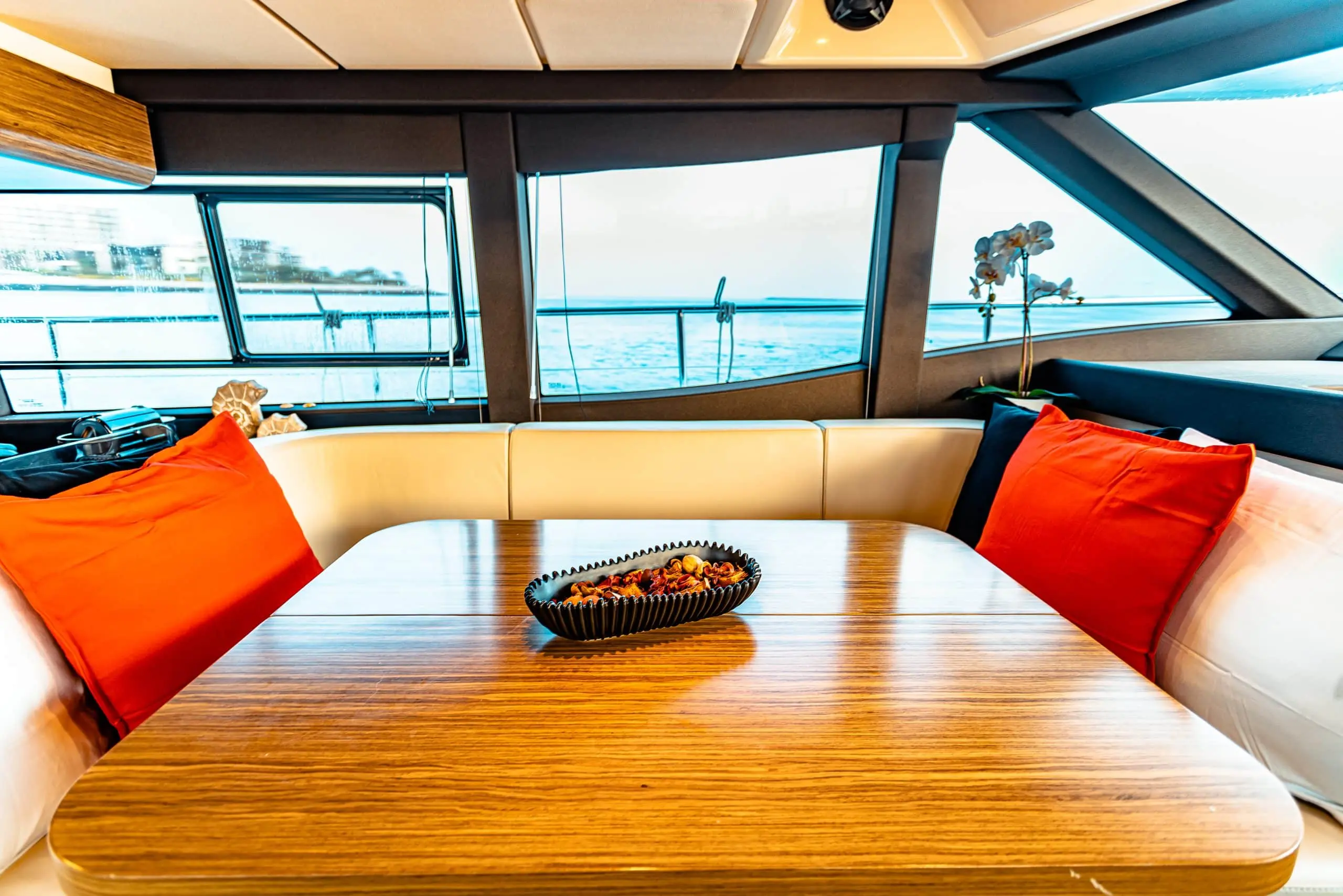 Azimut 50 Migueria yacht interior lounge seating area