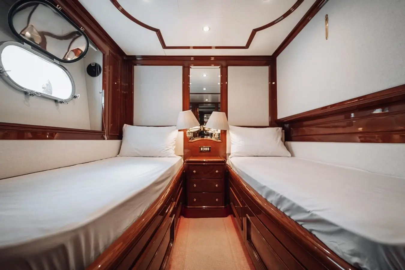 Benetti 30m twin guest cabin, broker photo