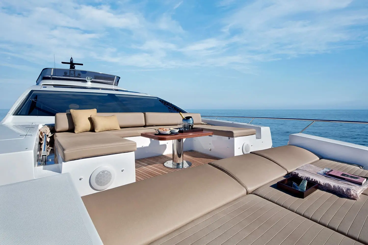 Azimut 77S foredeck sunpad and bow dinette area — shipyard photo