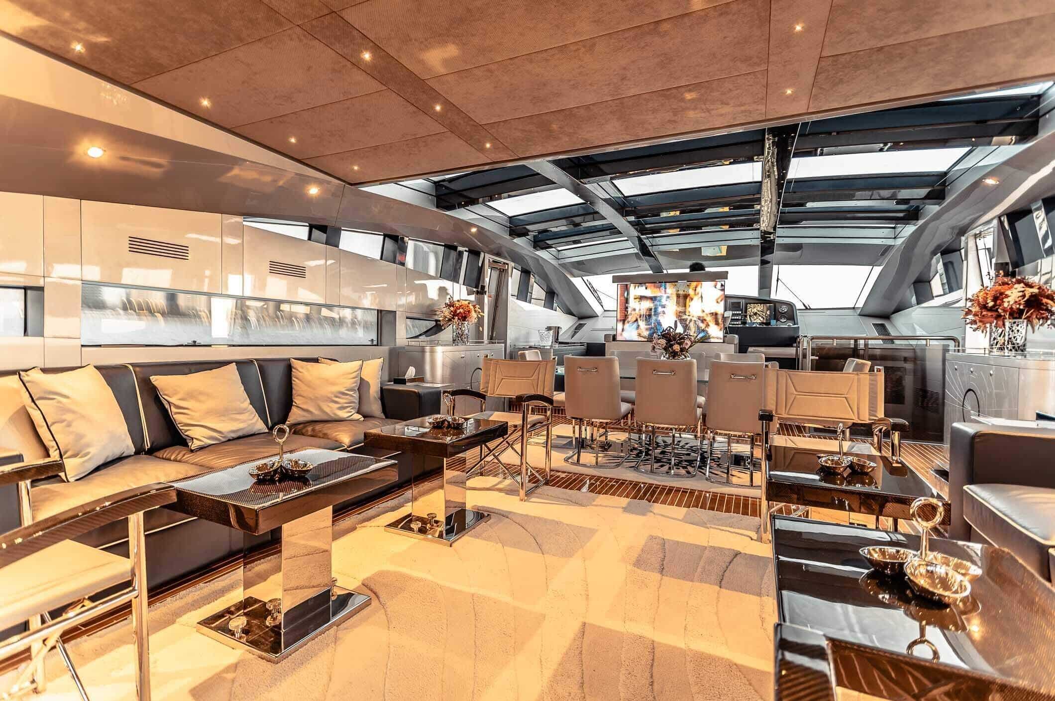 Baglietto 105 HT saloon lounge with sofas and armchairs