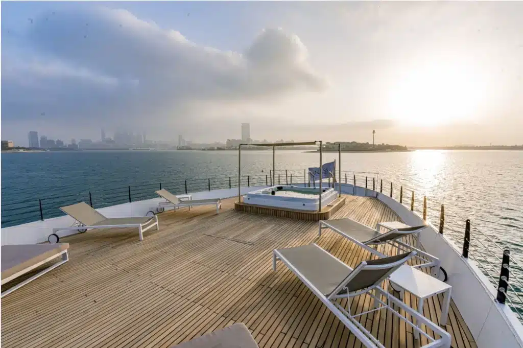 Dubai Marina Yacht Charters 