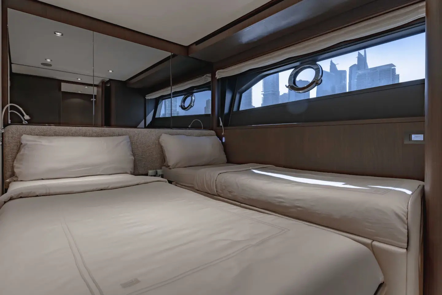 Ferretti 860 twin cabin with side-by-side single berths