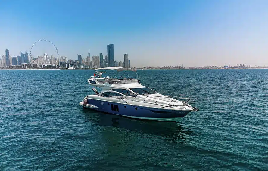 Mia 48 Azimut yacht interior lounge