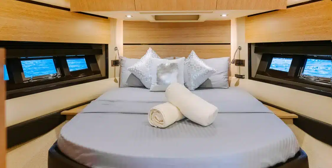Mia 48 Azimut yacht double cabin