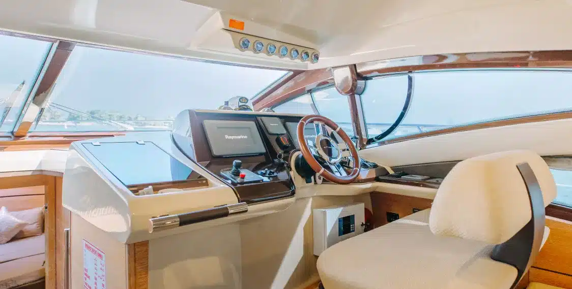 Mia 48 Azimut yacht interior detail