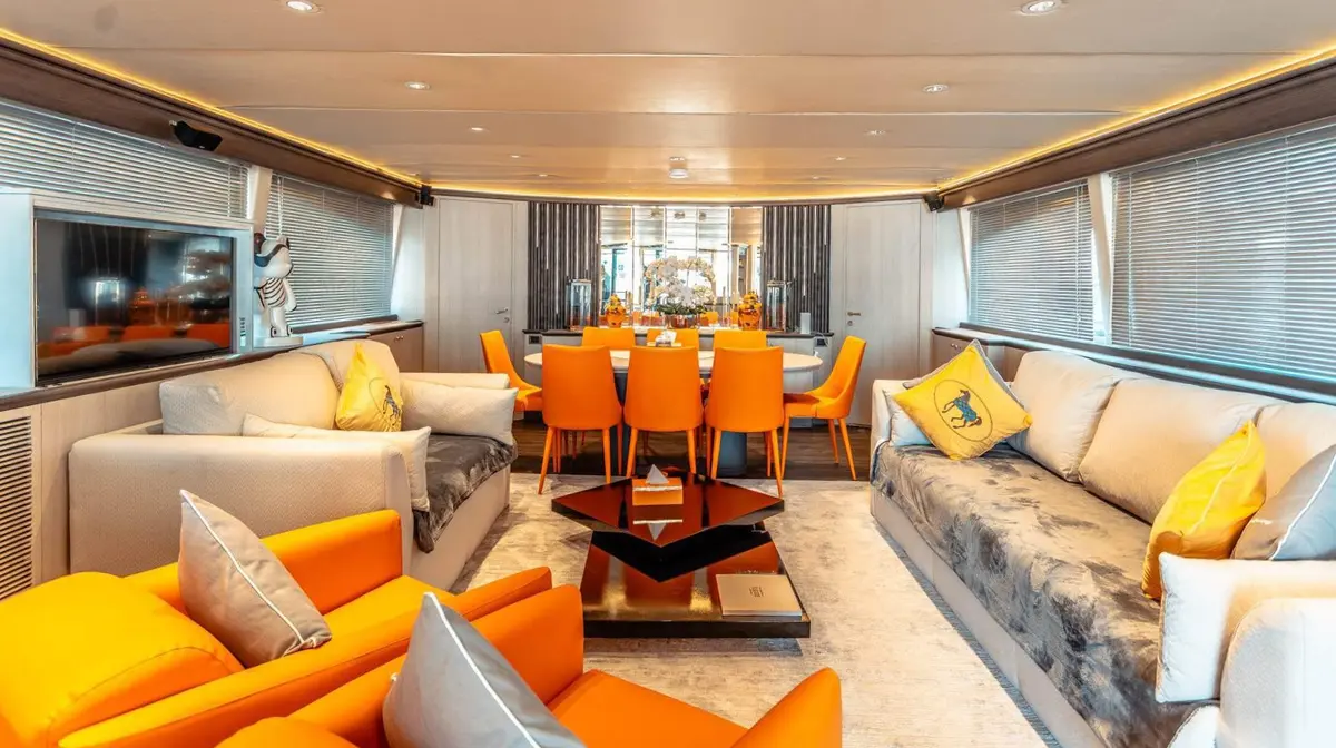 Azimut 100 superyacht rental Dubai photo 14