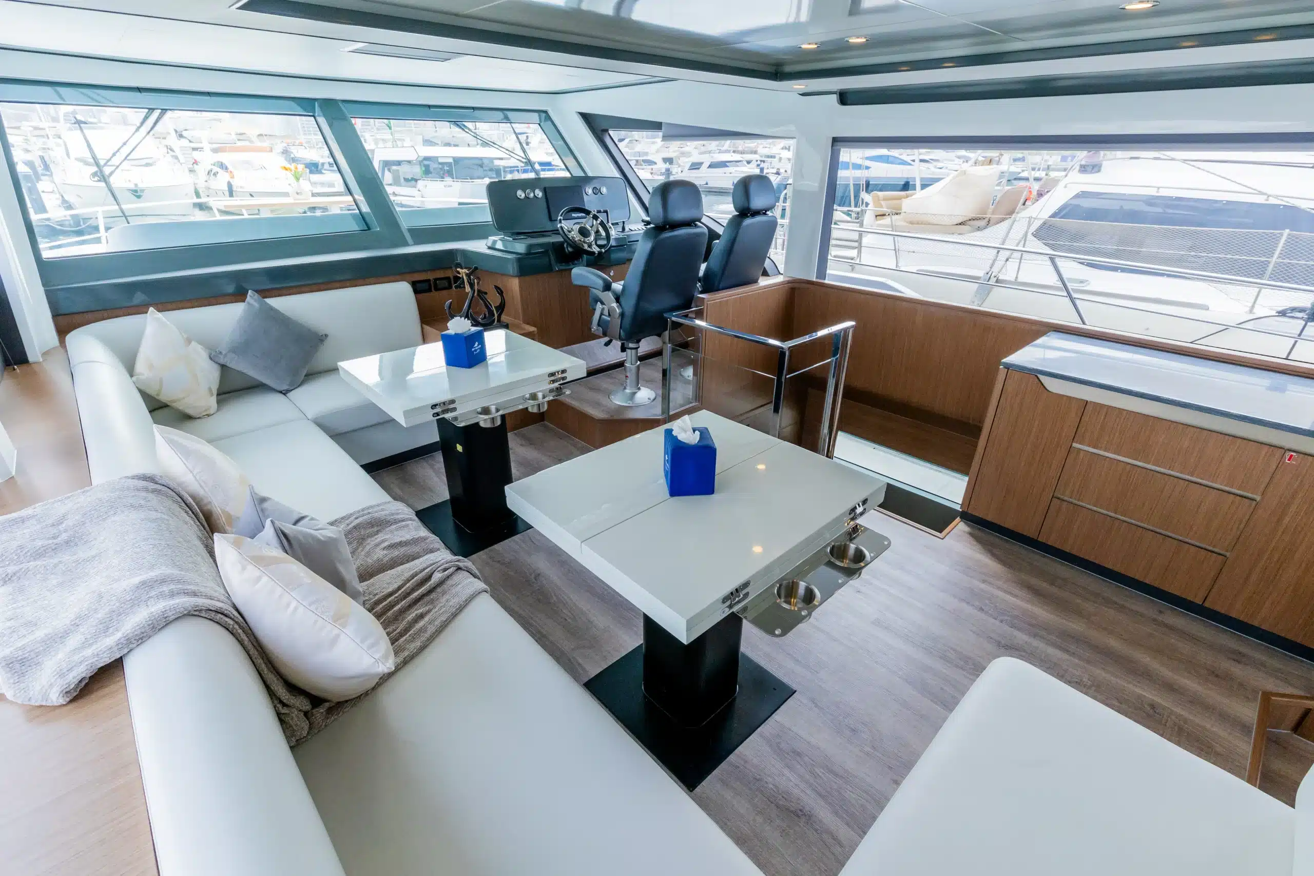 Eva 65 yacht rental Dubai photo 11