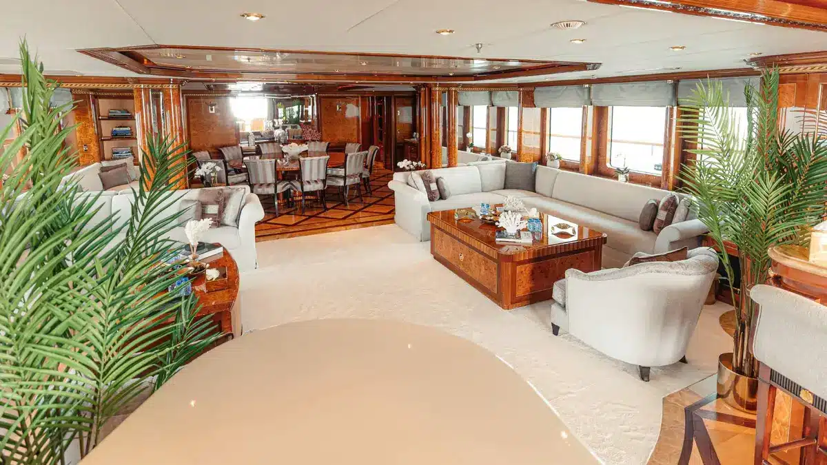 Benetti 60M superyacht flybridge