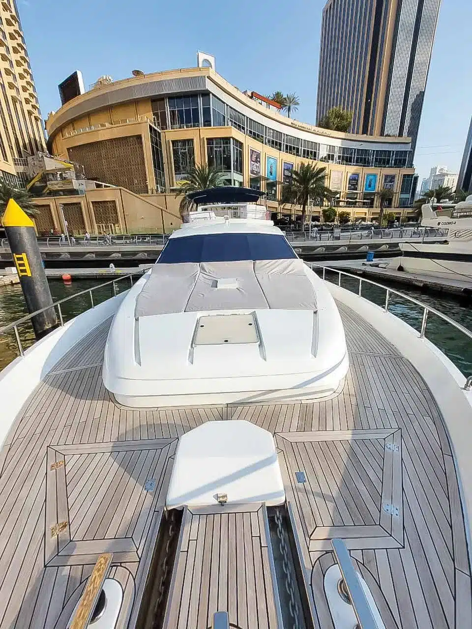 Vivir yacht exterior deck in Dubai Marina