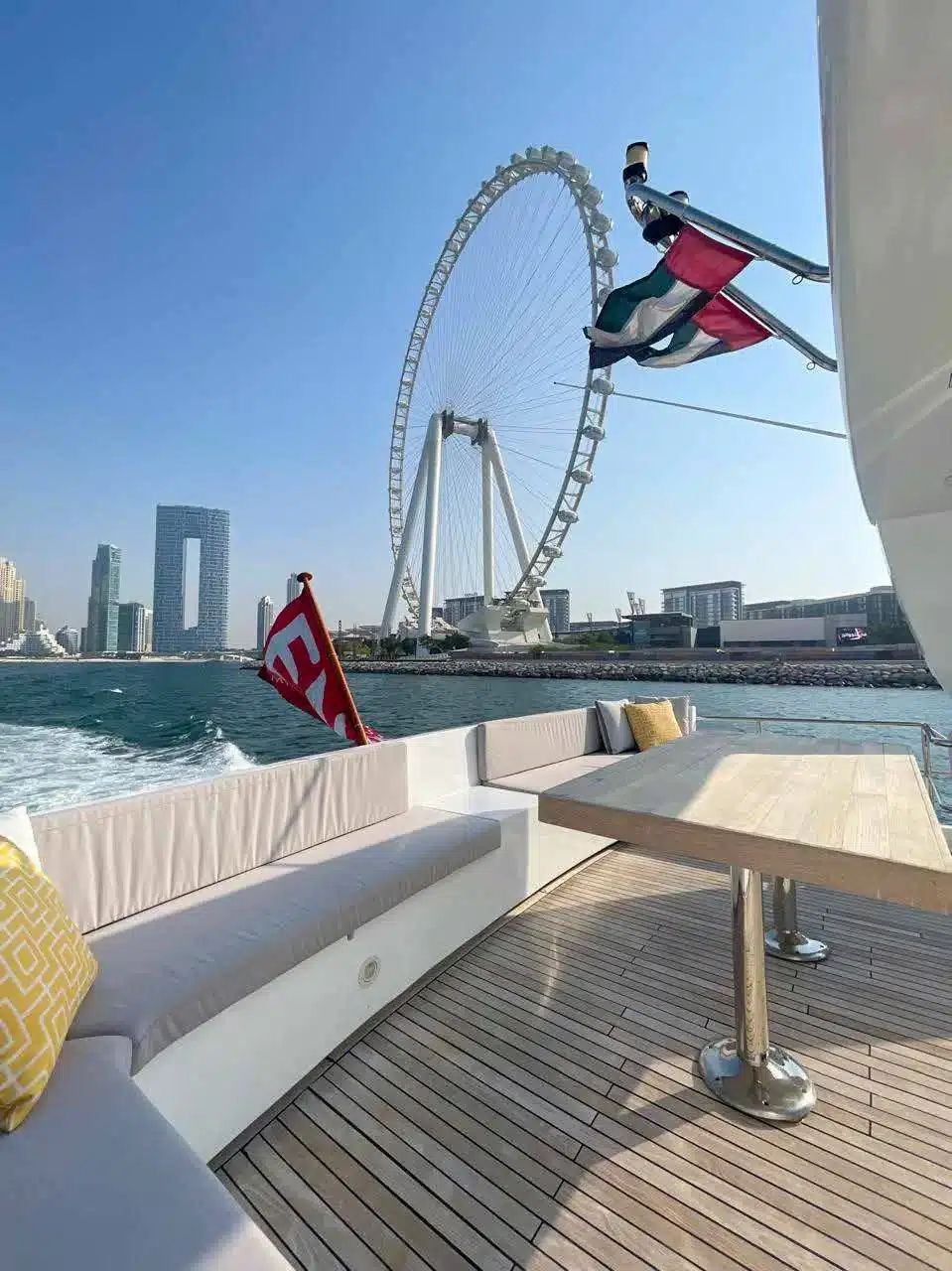 Vivir yacht flybridge lounge with skyline views