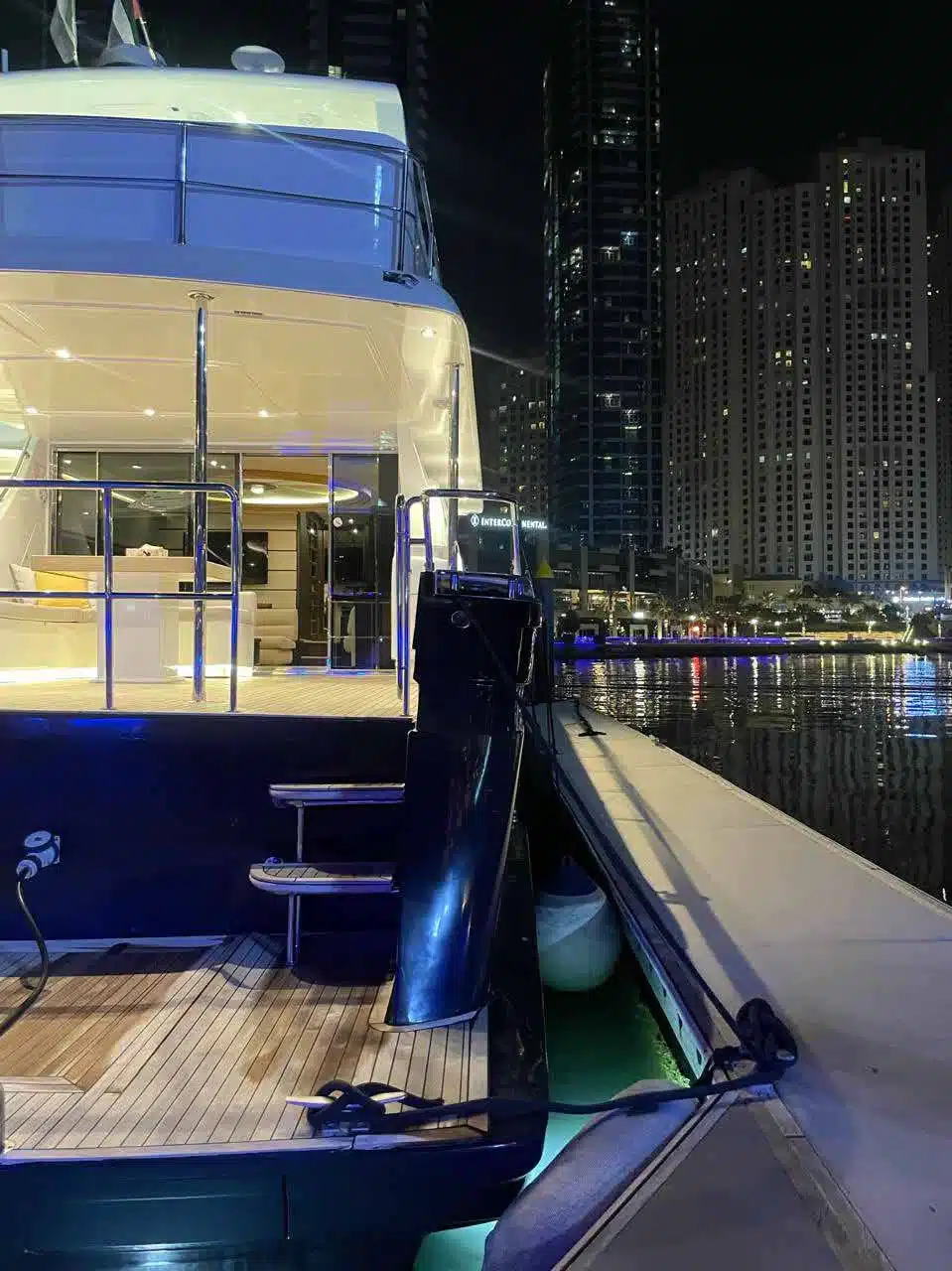 Vivir yacht exterior deck in Dubai Marina