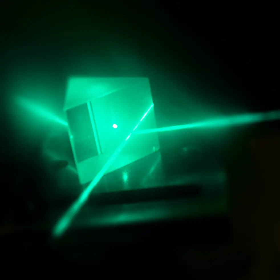 Láser para impresión 3D de polvo metálico