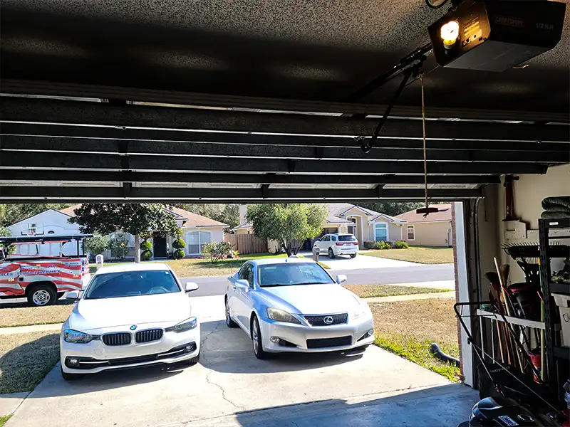 residential-garage-door-services-section