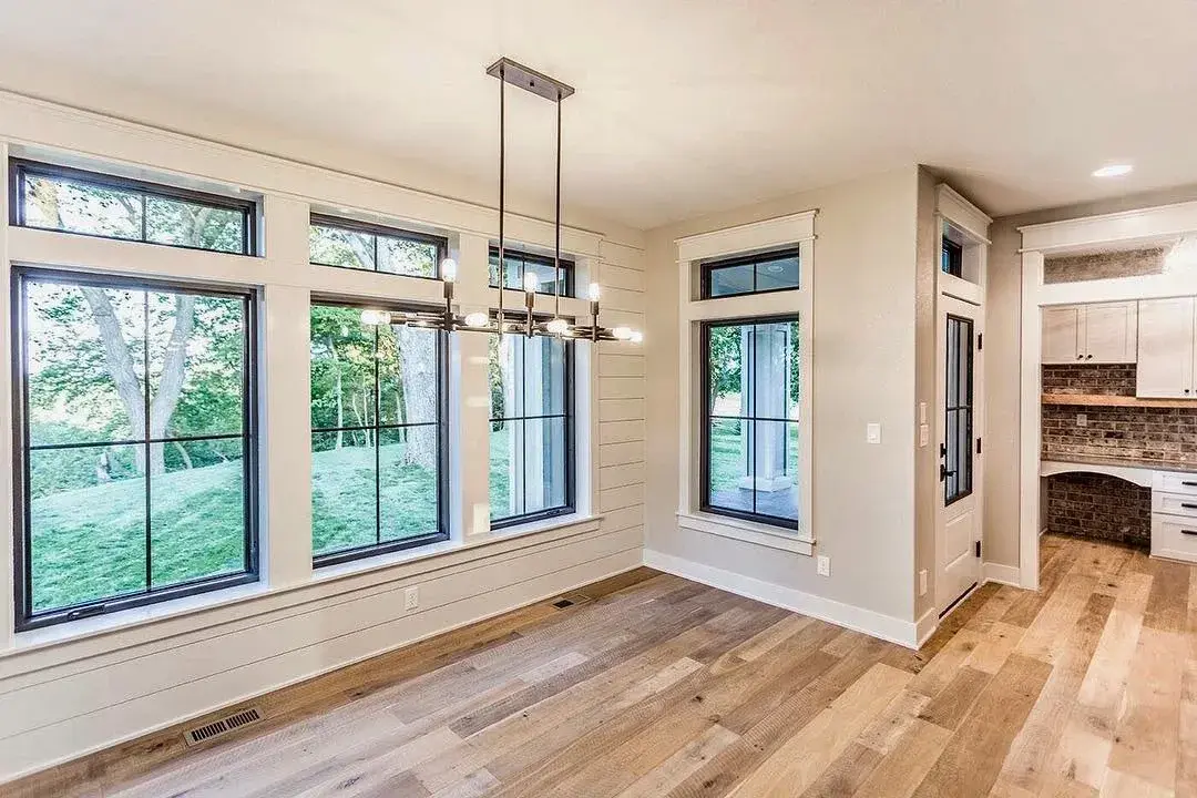 social_farmhouse_fiberglass_casement_kitchen_window_b9y0lbyoxq4b403pk8agh9-1080x720