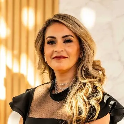 Updated-image-Veronica-Benavides
