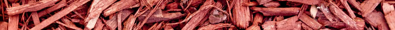 red mulch bark chips