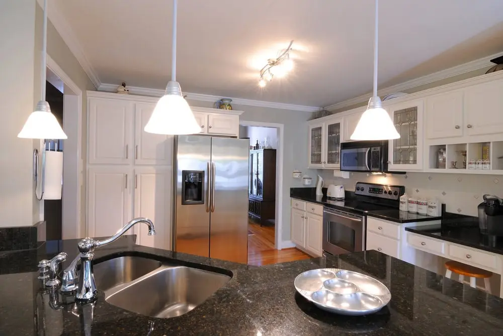 Modern kitchen in Anchorage