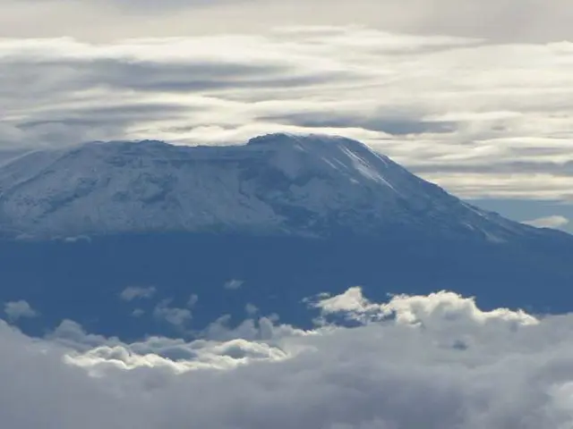 Kilimanjaro + Safari: The Best Combination Routes (and How to Plan the Timing)