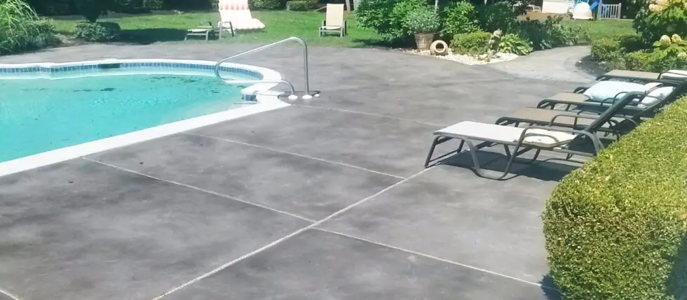pool deck makeover 980x429