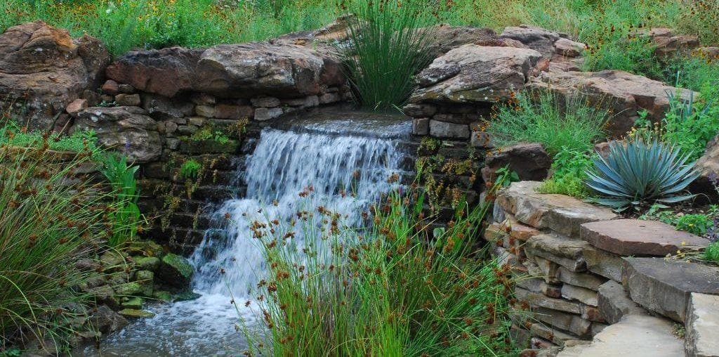 Incorporating New American Landscape Designs Into Your Yard