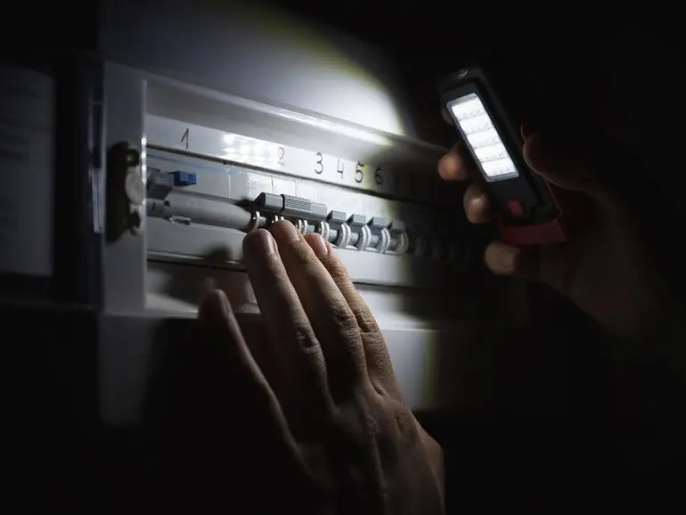 KSB Electric 860 854 3772 59 Loomis Rd, Bolton, CT 06043 emergency electrical service